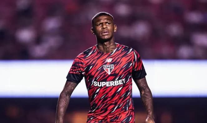 Arboleda deixa lacuna técnica e de liderança São Paulo perde Arboleda e dirigent