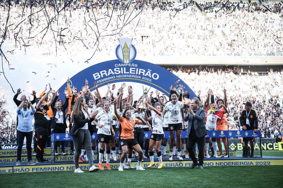 Números revelam aproveitamento mediano em relação aos antecessores Dorival Júnio