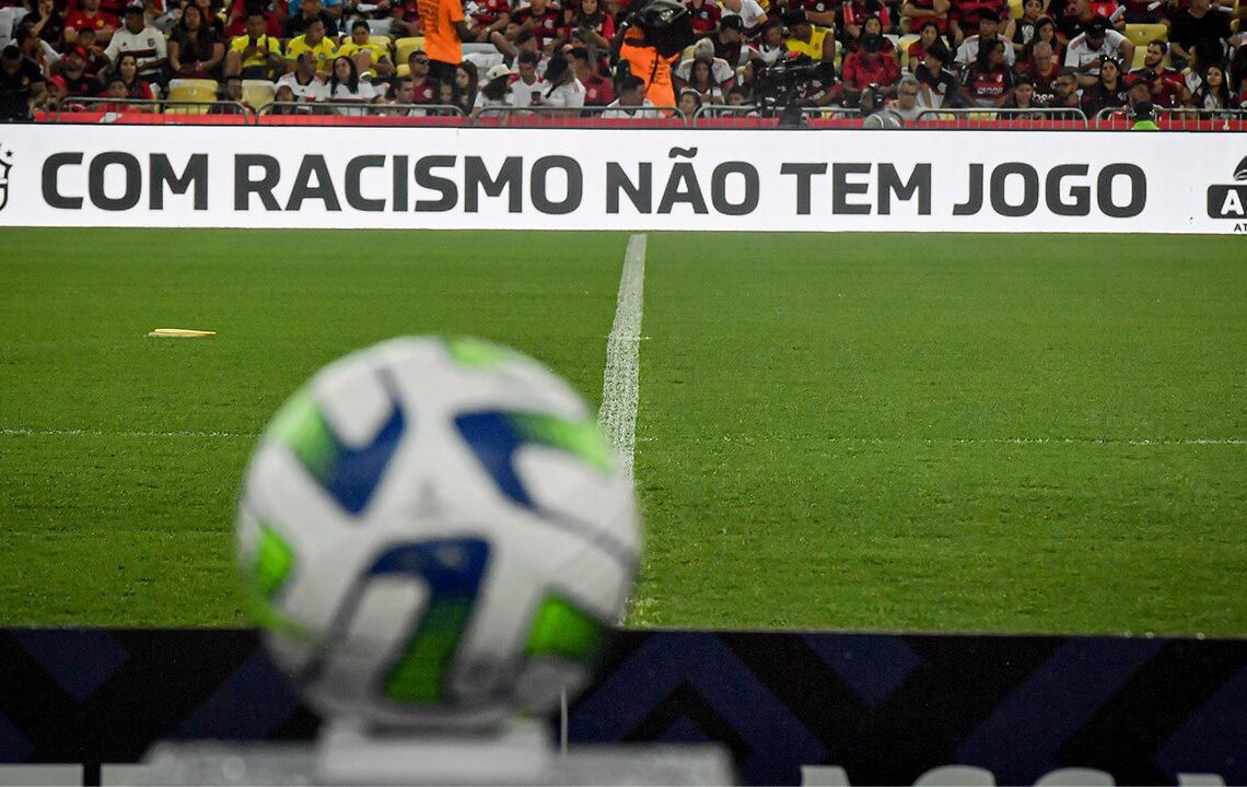 Ex-dirigente expulso revela guerra política que paralisa o São Paulo