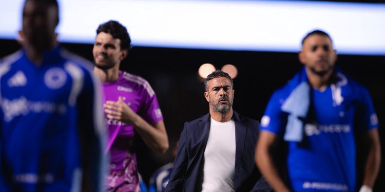 Artur Jorge até no Cruzeiro vale R$ 50 milhões ou é aposta arriscada