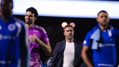 Artur Jorge até no Cruzeiro vale R$ 50 milhões ou é aposta arriscada