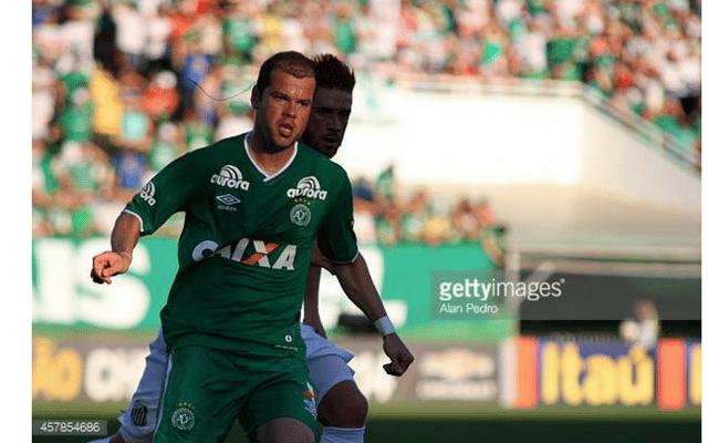 Jovens promessas enfrentam primeiro teste contratual Inter enfrenta renovação de