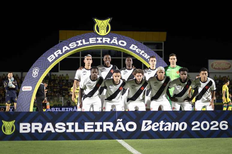 Vasco repete padrão de 2020 e acumula quinta partida consecutiva sem vencer