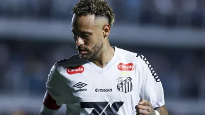 Cuca cobra Santos após empate e repete fórmula que funcionou no Atlético-MG