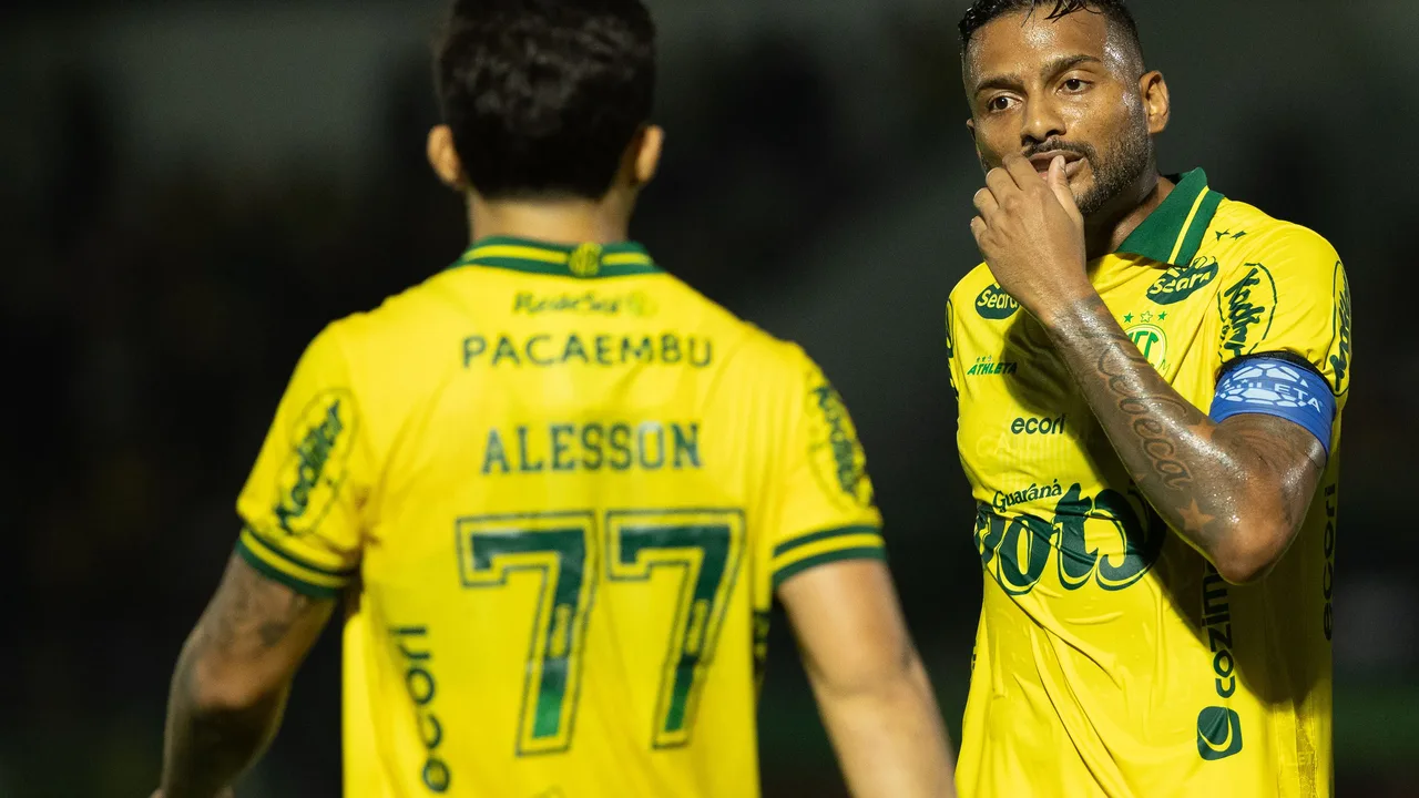 Jogadores do Mirassol durante partida contra LDU na altitude de Quito pela Libertadores
