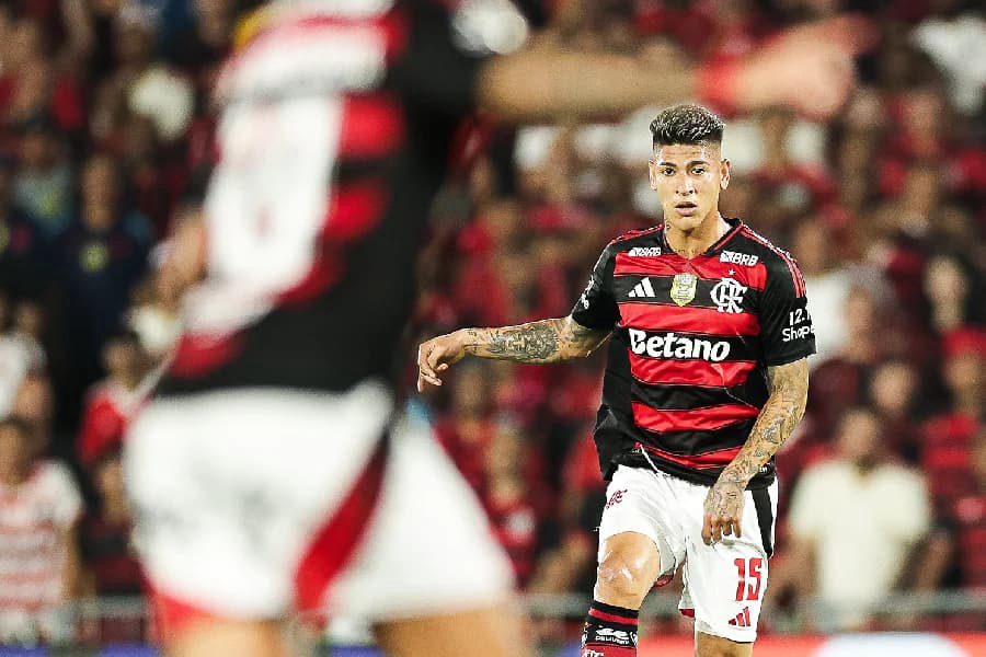 Carrascal suspenso força Jardim a repensar meio-campo do Flamengo