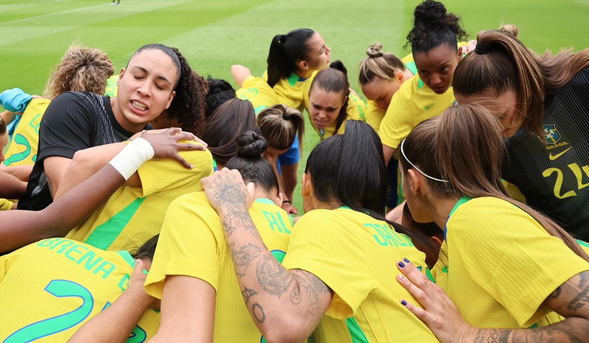 Nova geração marca seis gols contra Zâmbia e acelera sucessão de Marta