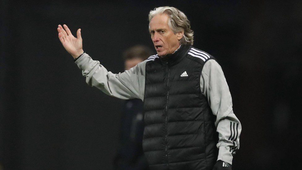 Jorge Jesus domina a arte de gerenciar estrelas veteranas no Al-Nassr