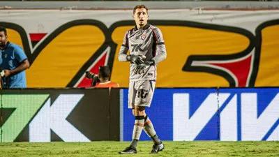 Sport e Vitória disputam liderança com estilos táticos distintos no Nordestão