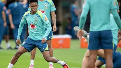 Ross Wilson transformou Forest em 'colônia brasileira' e agora mira Newcastle