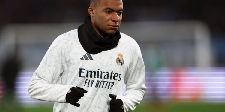 A estratégia milionária no Forest Ross Wilson transformou Forest em 'colôn