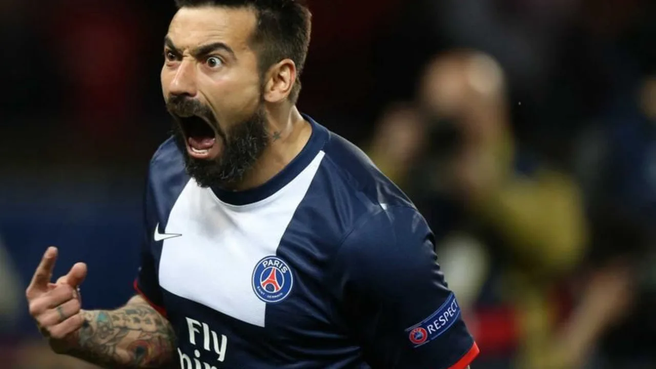 Ezequiel Lavezzi em campo pela seleção argentina durante Copa do Mundo