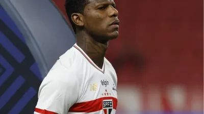 São Paulo negocia rescisões de Arboleda e dívida de André Anderson