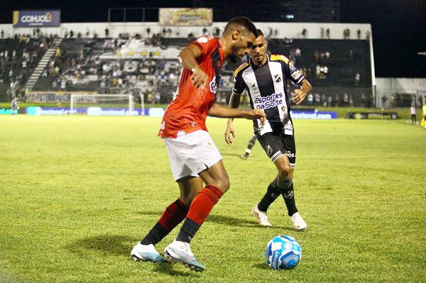 Início fulminante define o confronto ABC goleia Imperatriz por 3 a 1 com dois