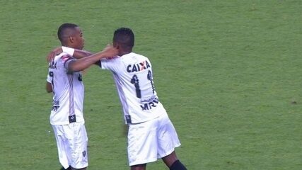Cassierra marca pela terceira vez nos minutos finais pelo Atlético-MG