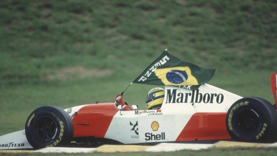 Precedentes históricos revelam padrão de confrontos FIA confronta Verstappen e r