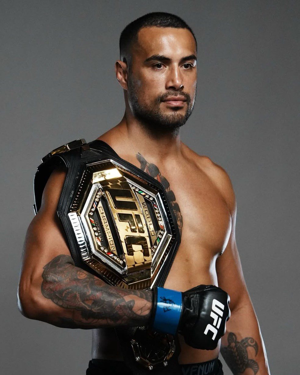 Ulberg pode perder cinturão sem defendê-lo após lesão misteriosa no joelho