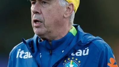 Ancelotti prepara dois esquemas táticos para Copa dependendo de Neymar