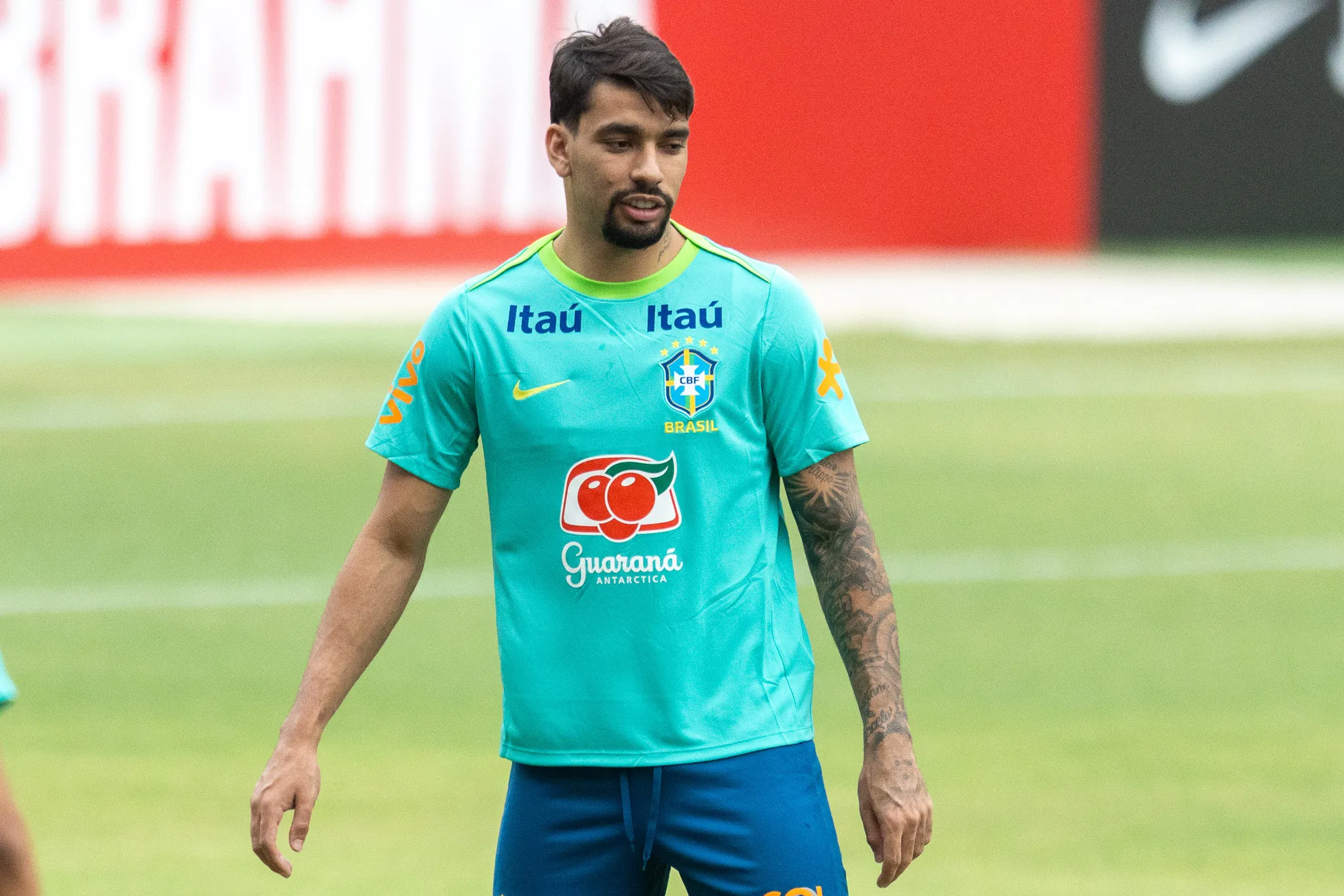 Paquetá e Arrascaeta mostram sintonia que pode resolver meio-campo da Seleção