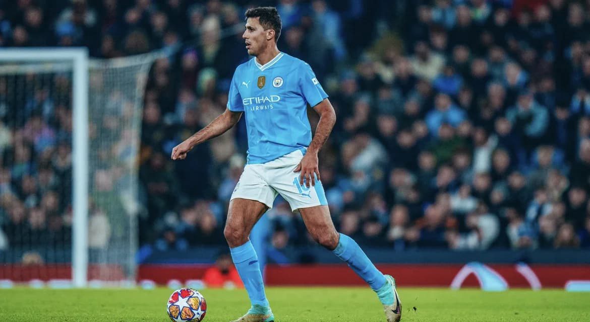 Saída de Rodri quebra modelo tático de Guardiola no Manchester City