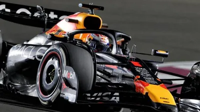 Mercedes domina com novo regulamento enquanto Red Bull sofre com carro indirigível