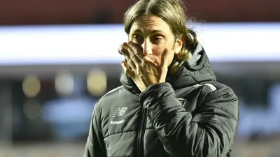 Zubeldía repete padrão de crises que marcaram passagem por Lanús e Racing