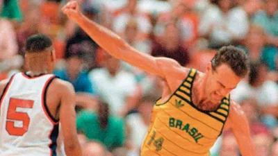 Oscar Schmidt rejeitou NBA em 1984 e ganhou imortalidade brasileira