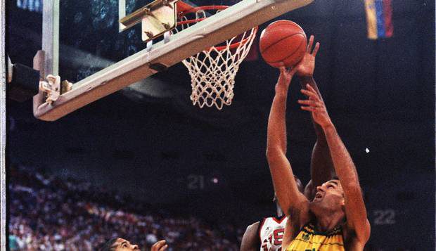 O retorno do investimento veio em 1987 Oscar Schmidt rejeitou NBA em 1984 e gan