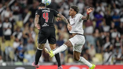 Desfalques no Vasco expõem fragilidade defensiva contra São Paulo