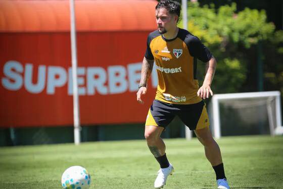 O reencontro com Roger Machado faz a diferença Artur renasce no São Paulo com em