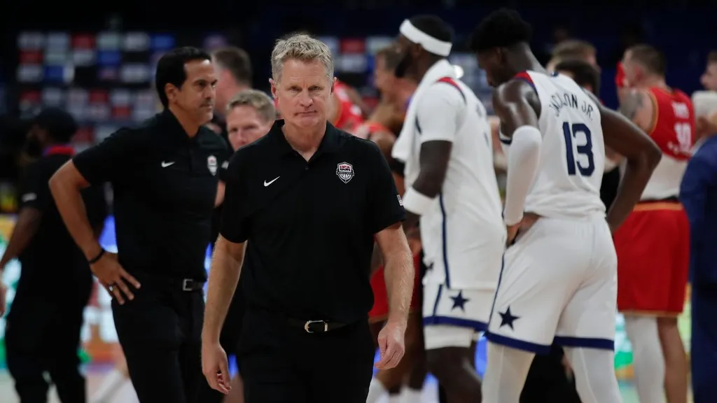 O impacto imediato da lesão no Mundial Steve Kerr revela como lesão contra Osca
