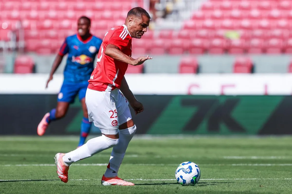 México se consolida como destino estratégico Juninho conquista México e abre cam