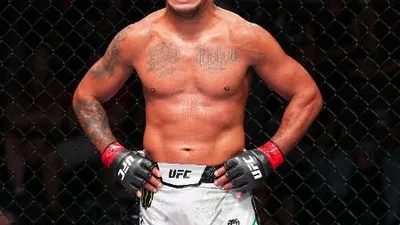 Gilbert Burns busca quebrar jejum de quatro derrotas contra Malott no UFC Winnipeg