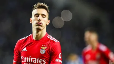 Grimaldo vale €12 milhões e supera laterais do Barça e Atlético em números