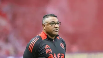 Renato e Roger mostram visões opostas sobre gestão de elenco no Brasileirão