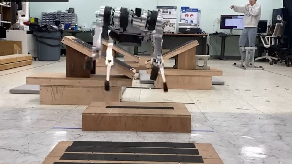 Aplicações práticas no desenvolvimento atlético Robô supera marca humana na meia