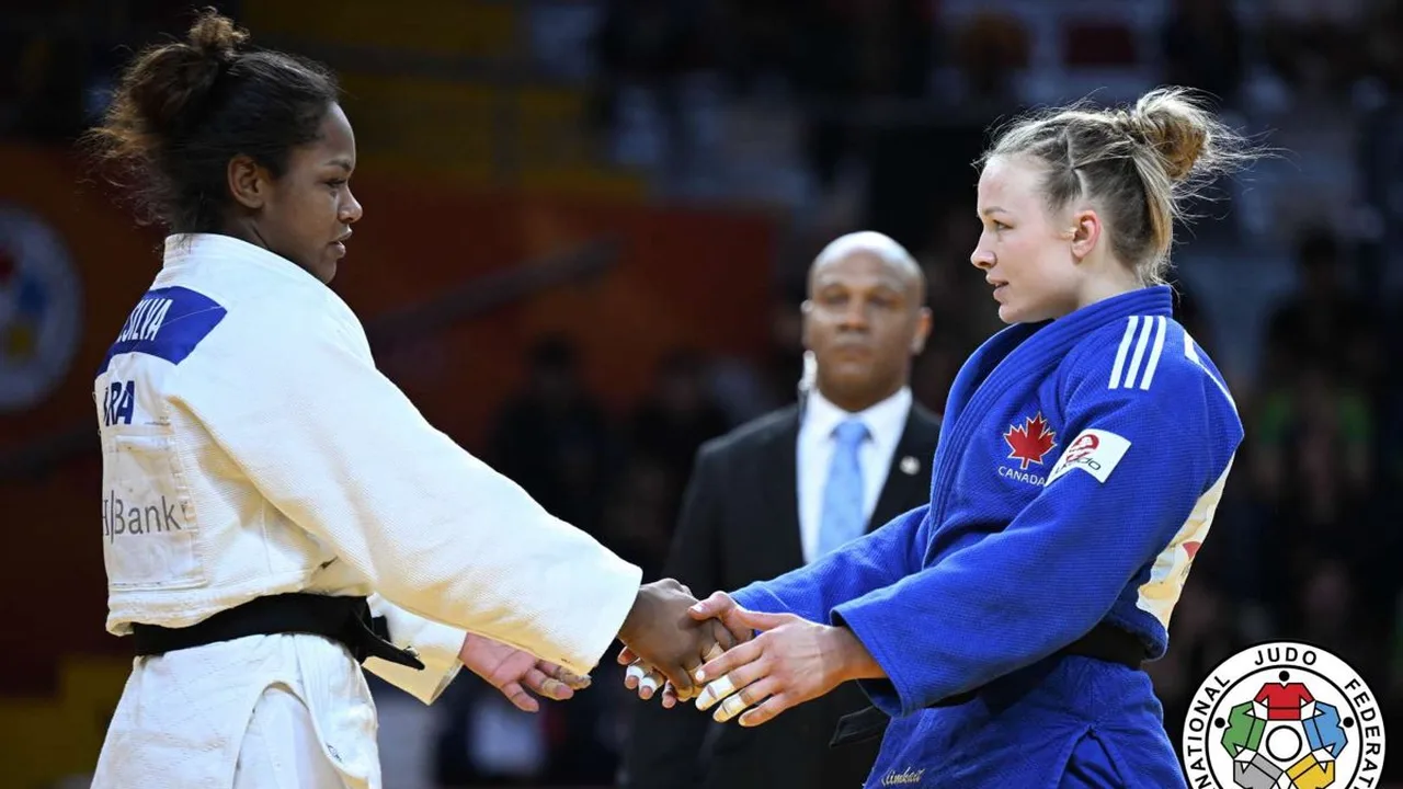 Judoca brasileira Nauana Silva celebra conquista do ouro na categoria -70kg do Pan-Americano de judô no Panamá