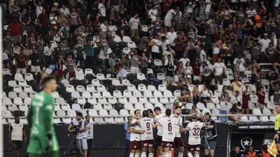 Pepe supera Pelé em títulos pelo Santos e redefine debate sobre maior ídolo