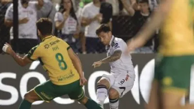 Goiás e Cuiabá empatam sem gols em partida truncada na Série B