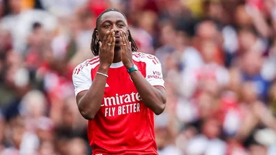 Decisão de Arteta na substituição de Eze gera polêmica na derrota para o City