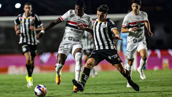 Sequência histórica de derrotas preocupa torcedores Decisão de Arteta na substit