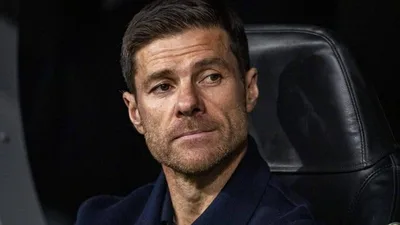 Os erros táticos que custaram o emprego de Xabi Alonso no Real Madrid