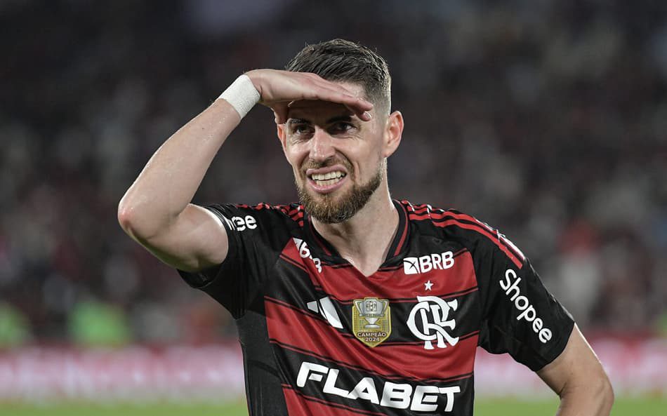 Arsenal de reposições em xeque Flamengo busca nova engrenagem tática se