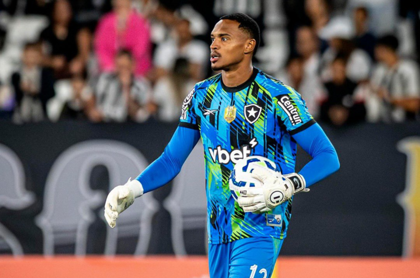 Histórico de superação física no futebol brasileiro John Kennedy vomita no grama