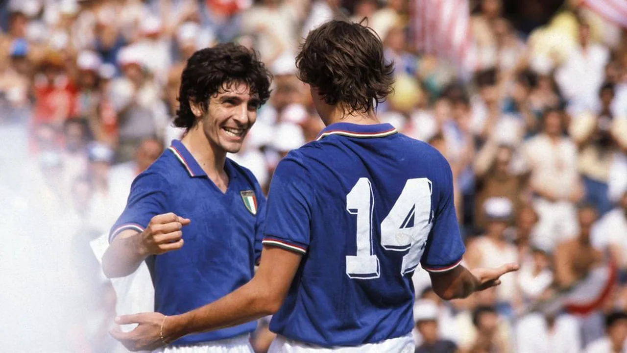 Sede da Federação Italiana de Futebol em Roma com bandeiras da Serie A tremulando ao vento
