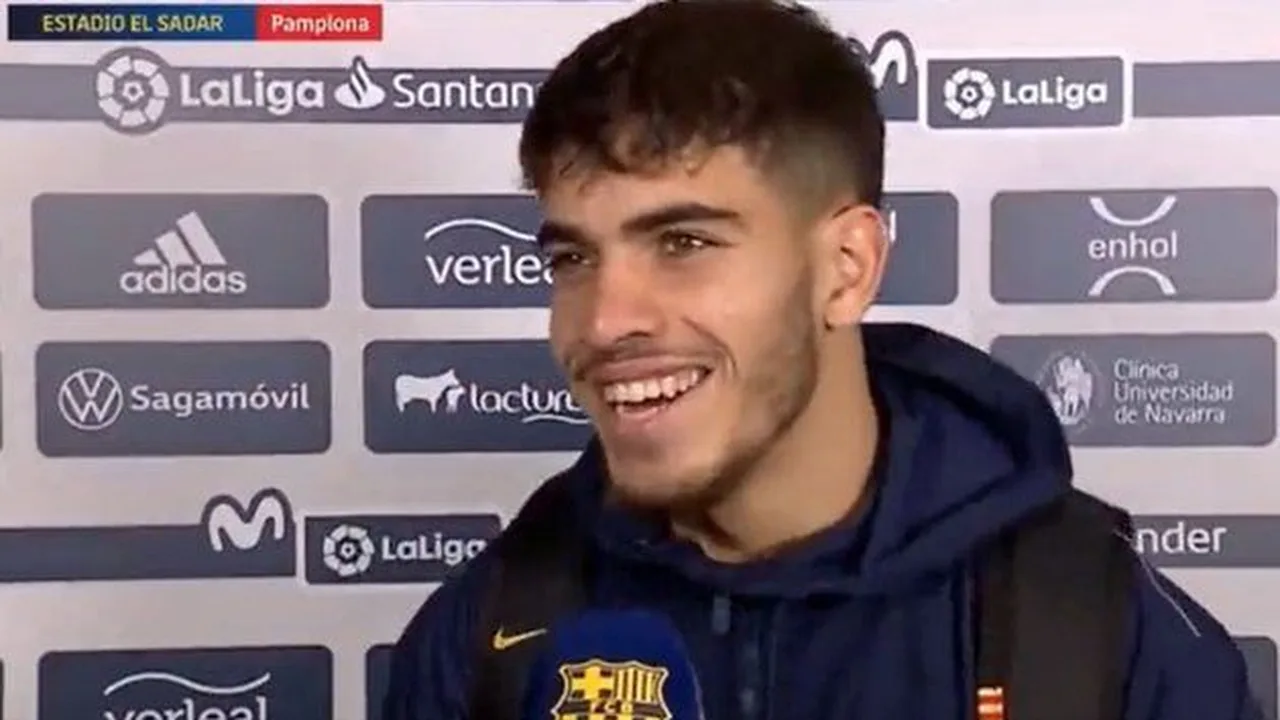 Abde Ezzalzouli driblando adversário em partida do Real Betis com uniforme verde e branco