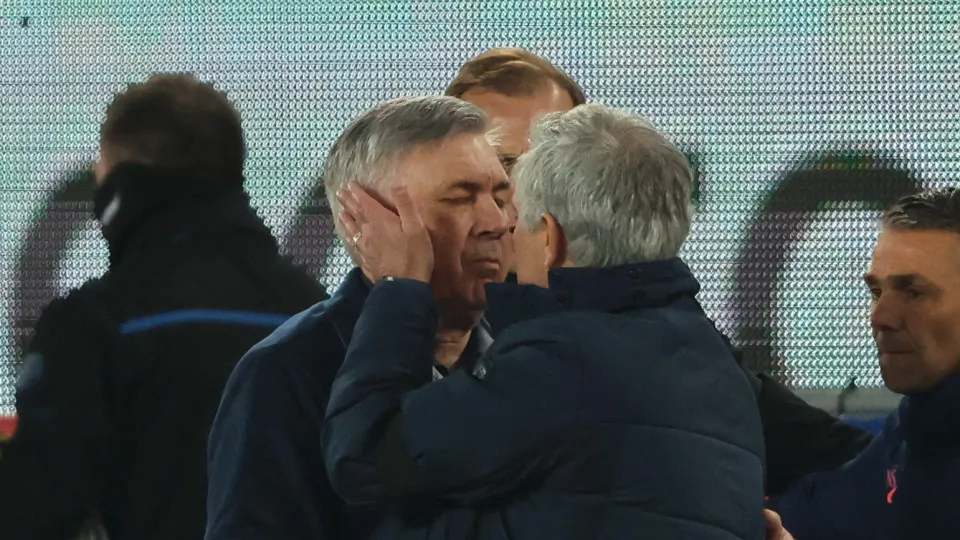 O pressing alto que Ancelotti nunca implementou Como Mourinho transformaria o Re