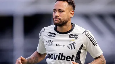 Neymar rebate críticas por gesto e expõe tensão com torcedores do Santos