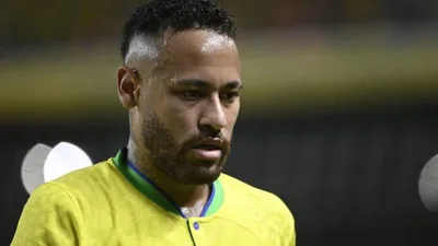 Rivellino sugere banco para Neymar na Seleção e questiona vontade do craque