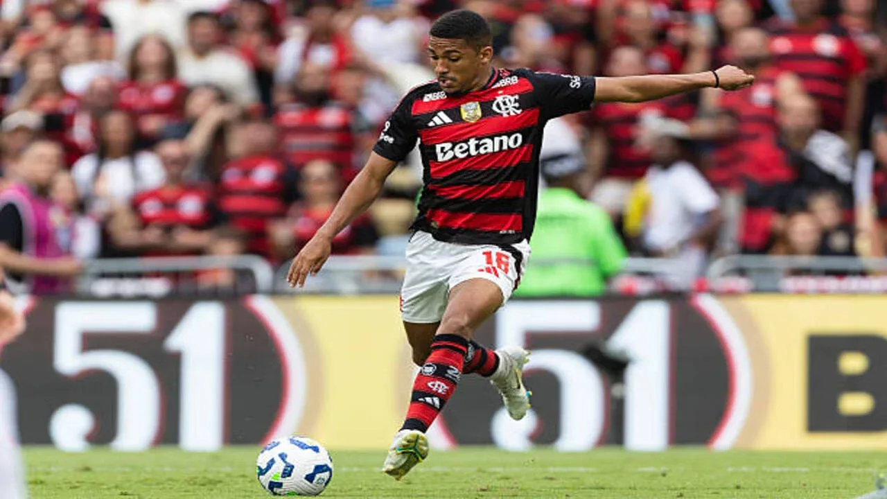 Estádio do Botafogo com documentos judiciais e calculadora representando crise financeira do clube carioca